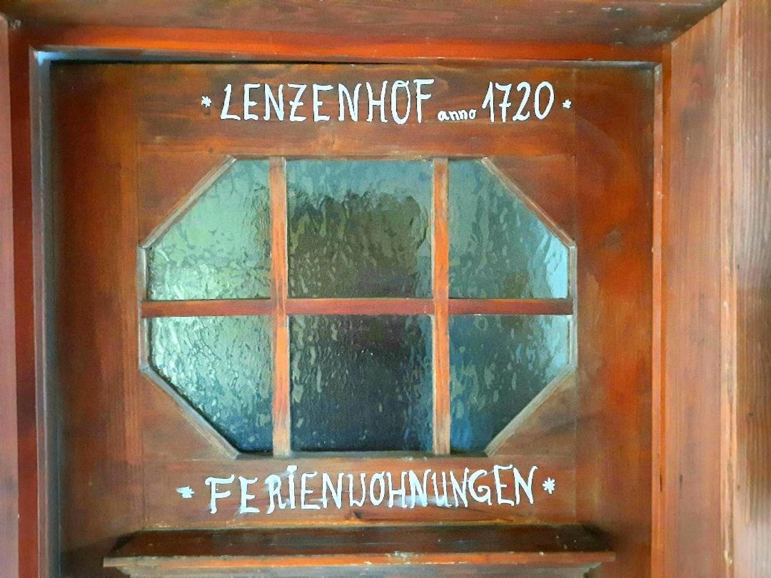 Lenzenhof Anno 1720 I Apartment